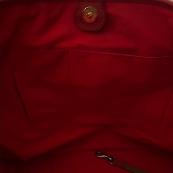 Elegant Red Leather Tote Bag - Picture 10 of 10